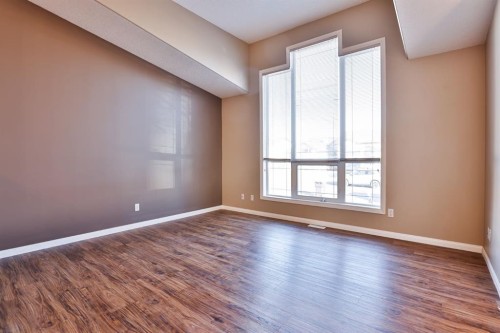 326 Lynx Crescent North, Lethbridge, AB - Indoor Photo Showing Other Room