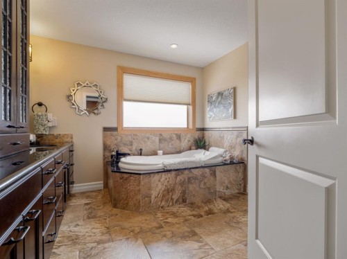 164 Riverstone Boulevard West, Lethbridge, AB - Indoor Photo Showing Bathroom