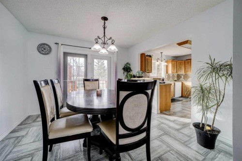 2020 25Th Avenue North, Lethbridge, AB - Indoor Photo Showing Dining Room