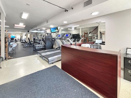 136 49 Avenue West, Claresholm, AB 