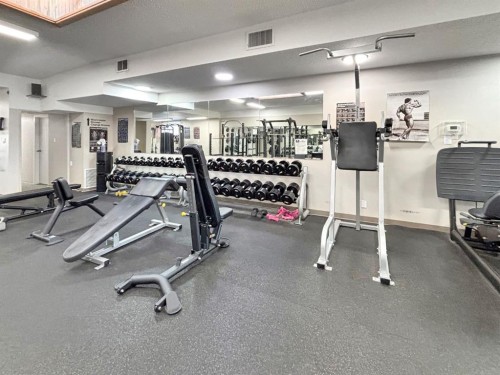 136 49 Avenue West, Claresholm, AB 