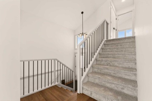 114 Caribou Bend North, Lethbridge, AB - Indoor Photo Showing Other Room