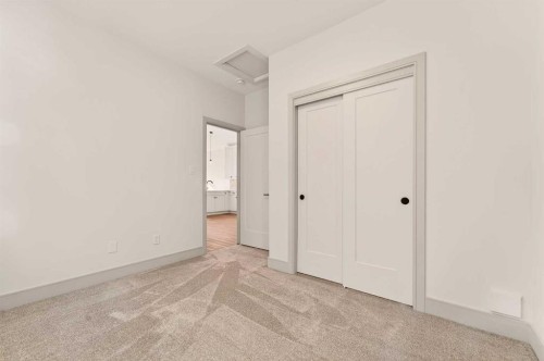 114 Caribou Bend North, Lethbridge, AB - Indoor Photo Showing Other Room