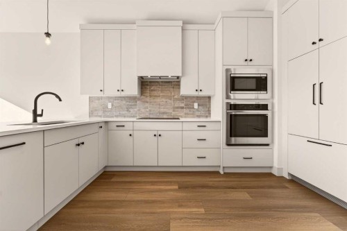 114 Caribou Bend North, Lethbridge, AB - Indoor Photo Showing Kitchen