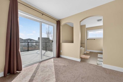 346 Twinriver Road West, Lethbridge, AB - Indoor Photo Showing Other Room