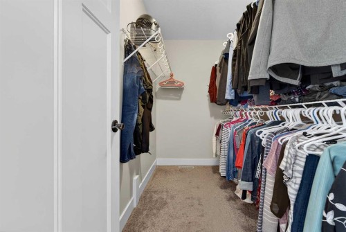 346 Twinriver Road West, Lethbridge, AB - Indoor With Storage