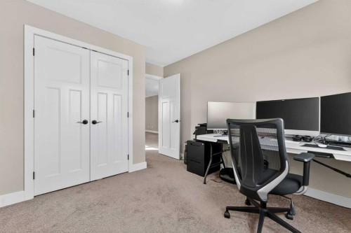 346 Twinriver Road West, Lethbridge, AB - Indoor Photo Showing Office