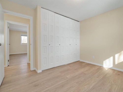 233 8 Street West, Cardston, AB - Indoor Photo Showing Other Room