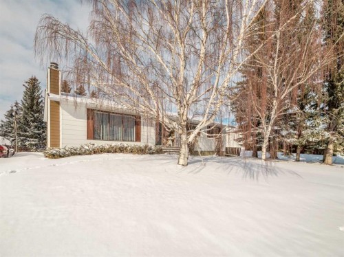 233 8 Street West, Cardston, AB - Outdoor