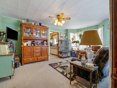 233059E Twp Rd 45, Spring Coulee, AB - Indoor