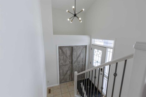 206 Keystone Lane West, Lethbridge, AB - Indoor Photo Showing Other Room