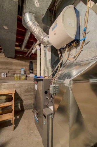 1416 15 Avenue South, Lethbridge, AB - Indoor Photo Showing Basement