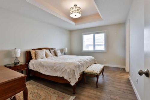 21 Riverford Close West, Lethbridge, AB - Indoor Photo Showing Bedroom