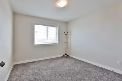 21 Riverford Close West, Lethbridge, AB - Indoor Photo Showing Other Room