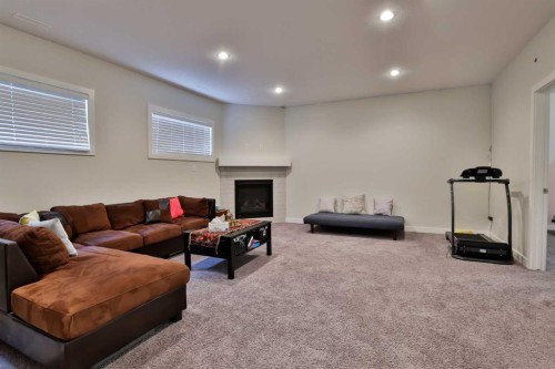 21 Riverford Close West, Lethbridge, AB - Indoor Photo Showing Basement