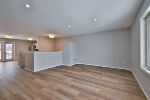 2123B 20A Avenue, Coaldale, AB - Indoor Photo Showing Other Room