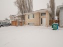 22 Assiniboia Road West, Lethbridge, AB  - Outdoor 