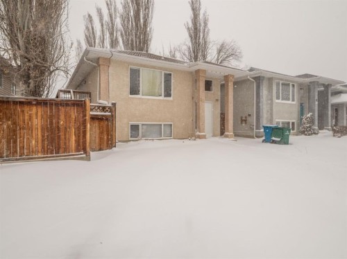 22 Assiniboia Road West, Lethbridge, AB - Outdoor