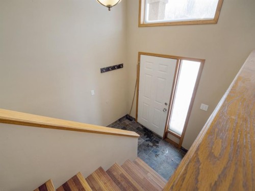 22 Assiniboia Road West, Lethbridge, AB - Indoor Photo Showing Other Room