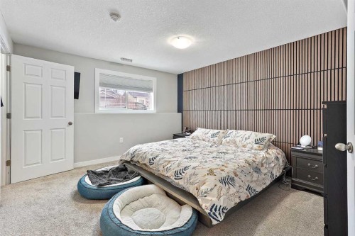 99 Kodiak Crescent North, Lethbridge, AB - Indoor Photo Showing Bedroom