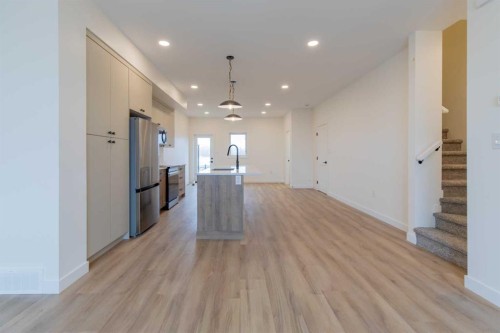 2815 16 Avenue, Coaldale, AB - Indoor
