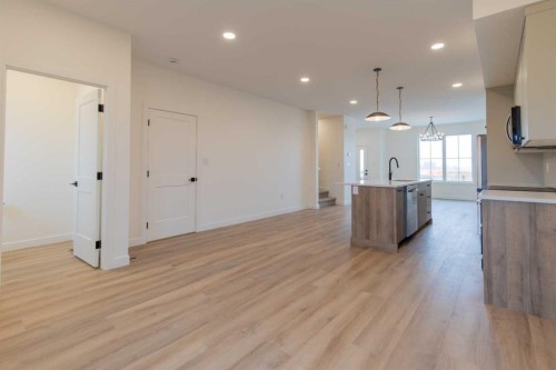 2815 16 Avenue, Coaldale, AB - Indoor