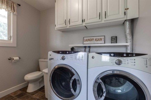 59 1 Street, Orton, AB - Indoor Photo Showing Laundry Room