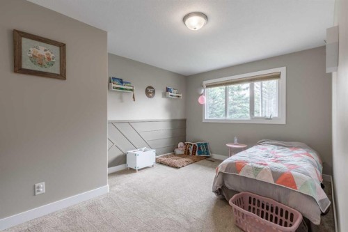 59 1 Street, Orton, AB - Indoor Photo Showing Bedroom