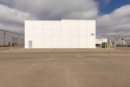 565 41 Street North, Lethbridge, AB 