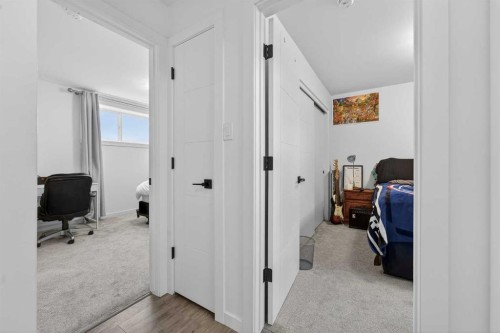 1103 Coalbrook Place West, Lethbridge, AB - Indoor Photo Showing Other Room