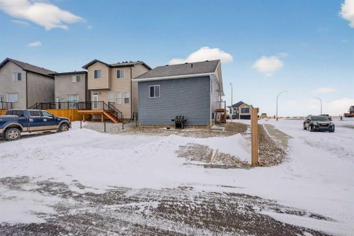 1103 Coalbrook Place West, Lethbridge, AB - Outdoor
