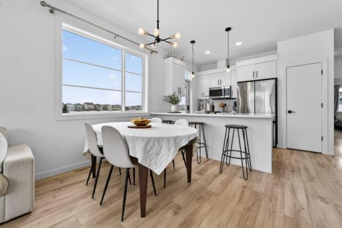 1103 Coalbrook Place West, Lethbridge, AB - Indoor Photo Showing Dining Room