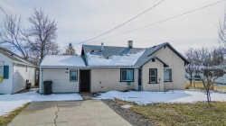 184 W 100 S  Raymond, AB T0K 2S0