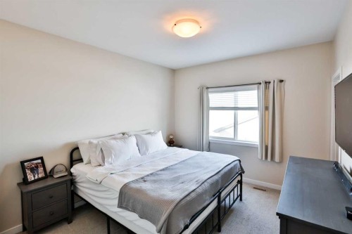 918 Greywolf Run North, Lethbridge, AB - Indoor Photo Showing Bedroom