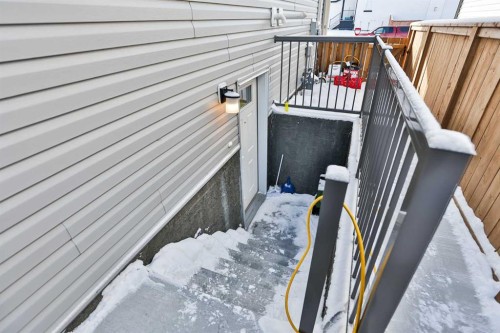 918 Greywolf Run North, Lethbridge, AB - Outdoor With Exterior