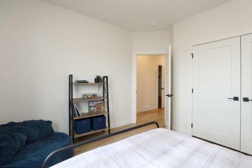 4761 72 Avenue, Taber, AB - Indoor Photo Showing Bedroom