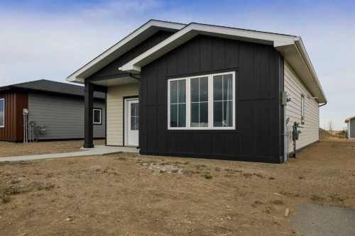 4761 72 Avenue, Taber, AB - Outdoor