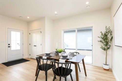 4761 72 Avenue, Taber, AB - Indoor Photo Showing Dining Room