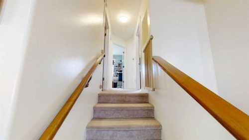 668 Blackfoot Terrace West, Lethbridge, AB - Indoor Photo Showing Other Room