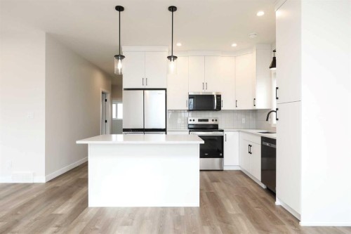 4757 72 Avenue, Taber, AB - Indoor Photo Showing Kitchen With Upgraded Kitchen