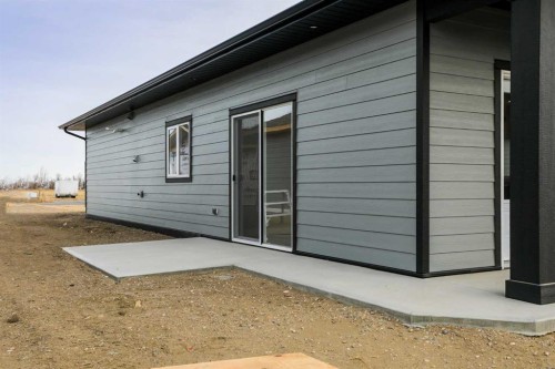 4757 72 Avenue, Taber, AB - Outdoor With Exterior