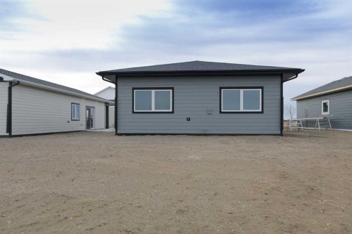 4757 72 Avenue, Taber, AB - Outdoor With Exterior