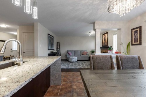 420 Silkstone Crescent West, Lethbridge, AB - Indoor Photo Showing Other Room