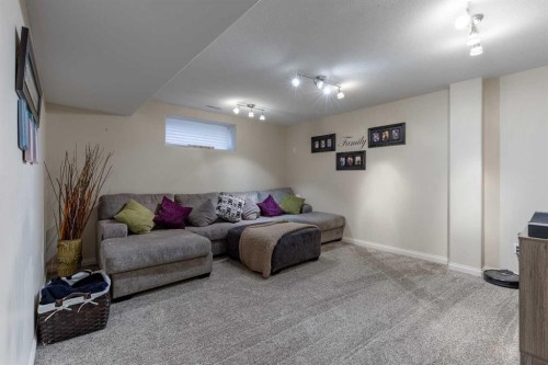 420 Silkstone Crescent West, Lethbridge, AB - Indoor