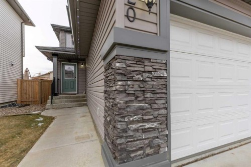 420 Silkstone Crescent West, Lethbridge, AB - Outdoor With Exterior