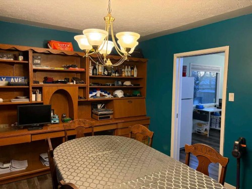 1216 23 Street North, Lethbridge, AB 