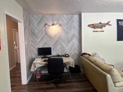 1216 23 Street North, Lethbridge, AB 