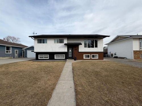 2106 7 Ave, Fort Macleod, AB - Outdoor