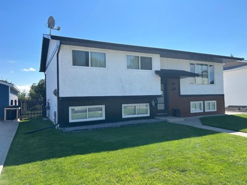 2106 7 Ave, Fort Macleod, AB - Outdoor