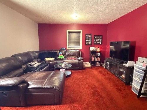 6119 53 Street, Taber, AB - Indoor Photo Showing Living Room